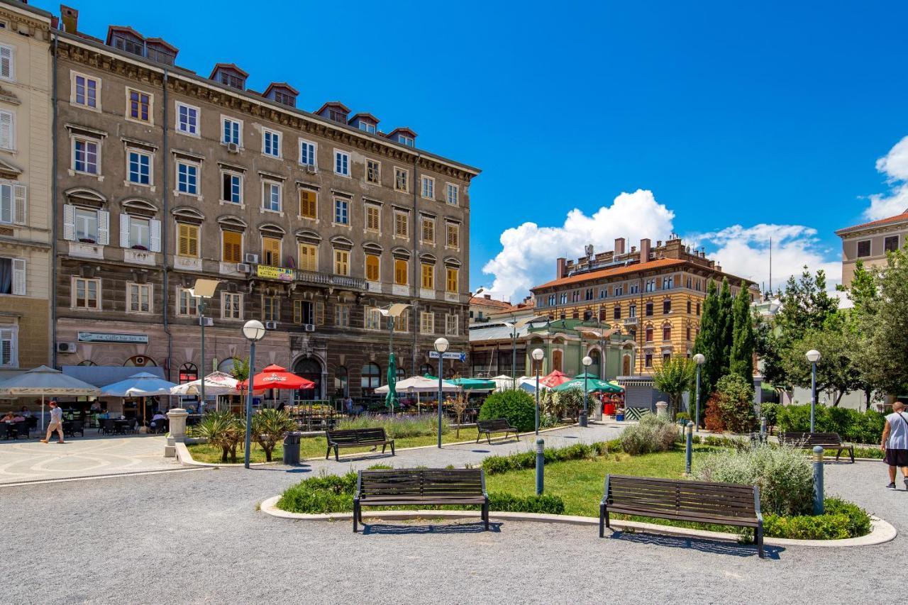 Rijeka With Love Center ภายนอก รูปภาพ
